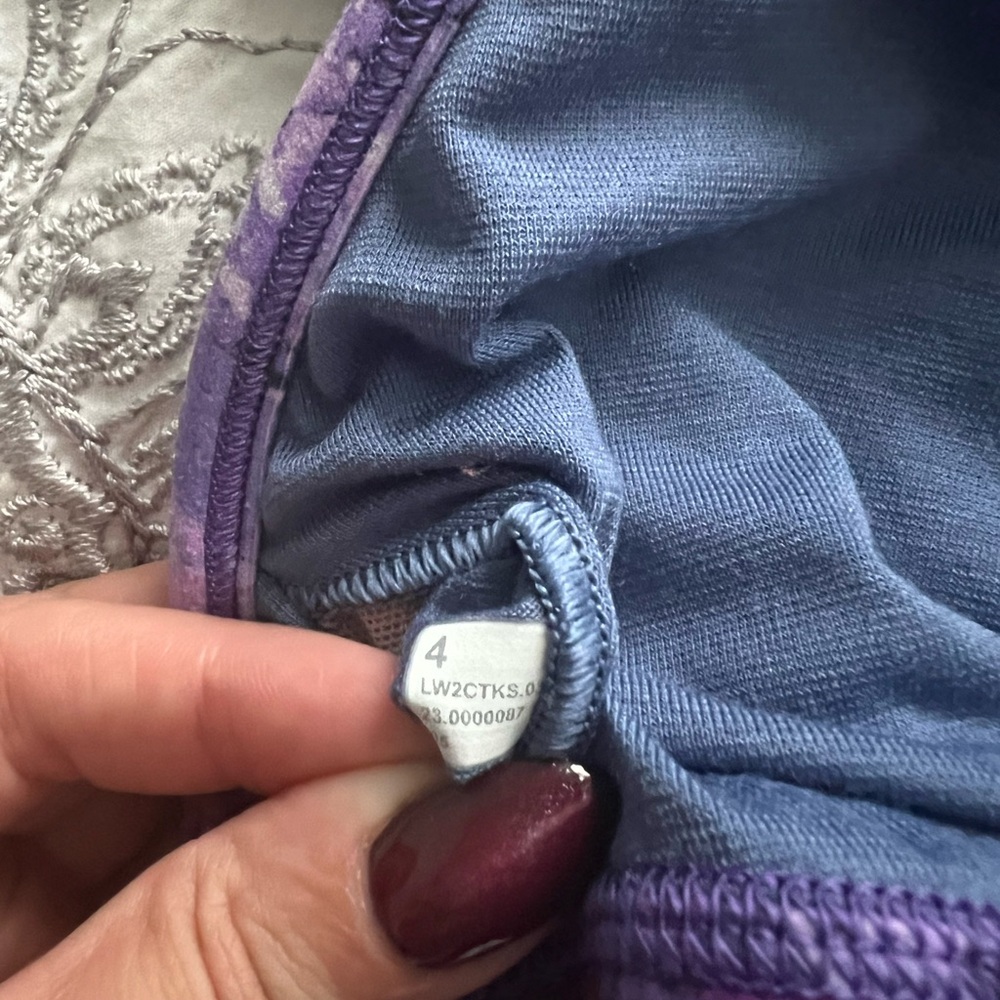 Lululemon bundle size 4 - Picture 3 of 5